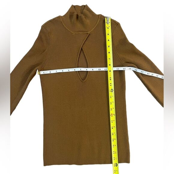 Lovers + Friends Niko Turtleneck Sweater Fitted Ribbed Camel Brown Medium - Picture 6 of 9
